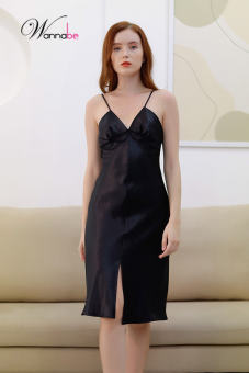 Đầm ngủ phi lụa cao cấp Wannabe DNS41 dáng midi sang trọng quý phái