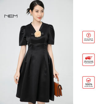 ĐẦM ĐEN TAY BỒNG NEM FASHION D19842 ( KHÔNG KÈM HOA TRƯỚC NGỰC)