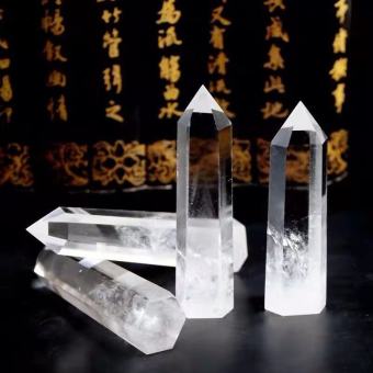 Trụ đá clear quartz trắng thanh tẩy dùng trong thiền định, phong thủy