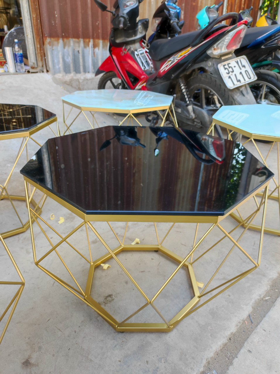 Bàn trà kim cương mặt kính cường lực 3d rộng 60cm