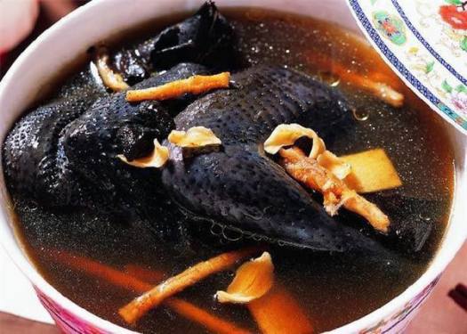 SỈ THÙNG GÀ ÁC 10 CON 60K/CON