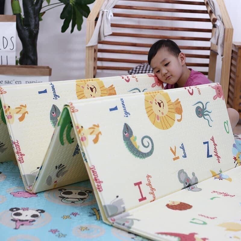 Thảm xốp xpe cho bé gấp gọn , tấm lót trải sàn 2 mặt chống thấm chống trơn hàn quốc phủ silicon 1m8x2m