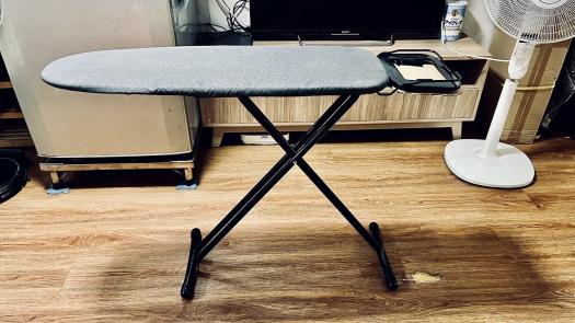 Cầu là /Bàn để ủi quần áo size lớn - Loại đứng ủi