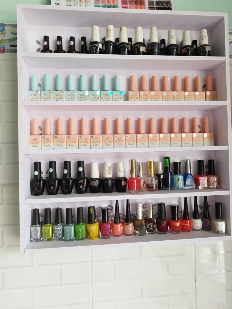 Kệ trưng bày nước sơn 54x60cm màu trắng, kệ để sơn làm nail, Kệ sơn loại to, đựng được rất nhiều sơn