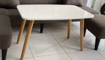 Bàn trà đơn giản hình chữ nhật sơn bóng 2k cao cấp