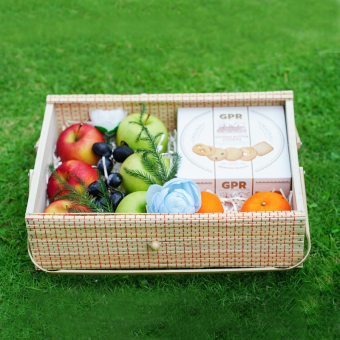 Set Quà Tặng Trái Cây 8/3 - Set Quà Tươi Trẻ 2  - Tặng thiệp chúc mừng - Foodmap