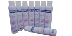 ภาพหน้าปกสินค้าส่งฟรี ! ( ซื้อ 1 แถม 1 ) นีเวีย สเปรย์ dry comfort / extra whitening 200 ml. (สินค้าส่งออก เกาหลี) ราคา 150 ซื้อ1แถม1 nivea spray ที่เกี่ยวข้อง