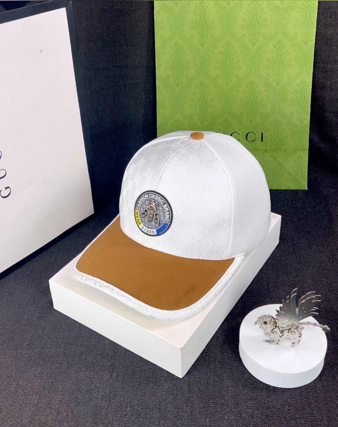 Mẫu nón kết gc ong logo sắc xảo tinh tế !