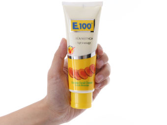 Sữa rửa mặt nghệ có hạt massage E100 ngăn ngừa mụn 50g