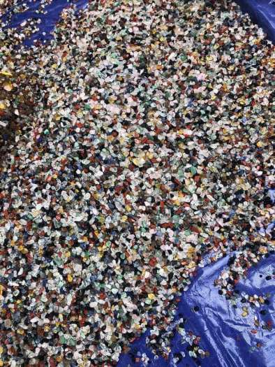 Đá thạch anh vụn đánh bóng tự nhiên 100%