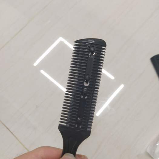 Thay thế Tông đơ hớt tóc, Lược tỉa tóc, cắt tóc, Lược kẹp 2 lưỡi dao lam 2 mặt, Lược tự cắt tỉa tóc tại nhà thông minh