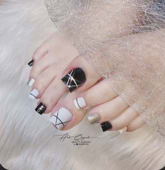 Bộ 24 móng chân giả/ nail box thiết kế sơn gel kèm keo