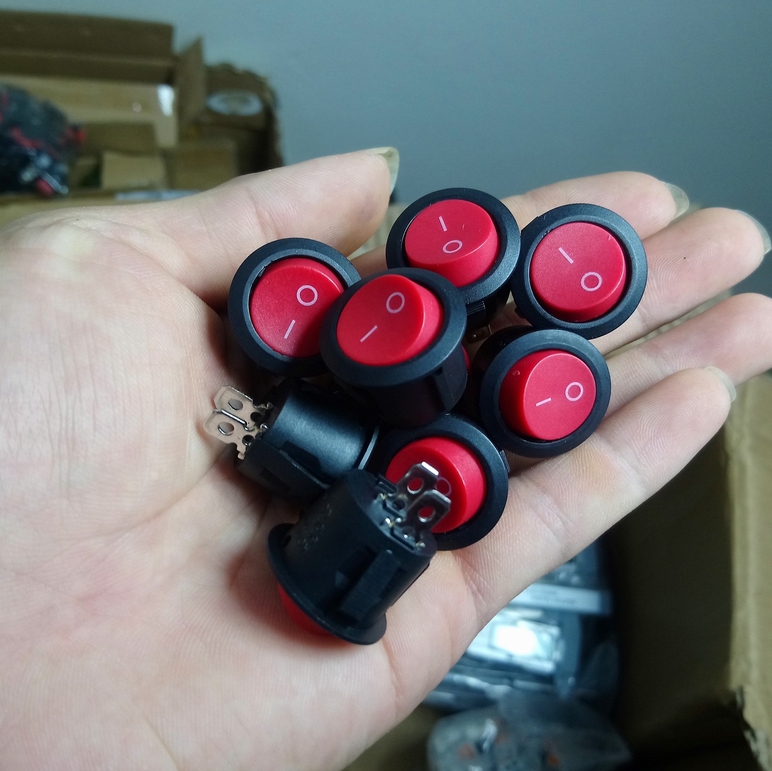 Công tắc bập bênh kcd1 loại to 20mm