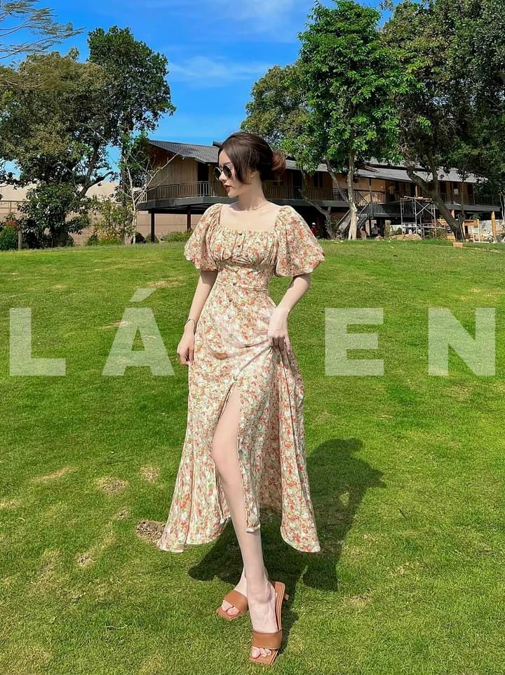 Váy hoa cổ vuông-tay phồng- xẻ tà duyên dáng siêu xinh . chất lụa có mút .dxx_v02