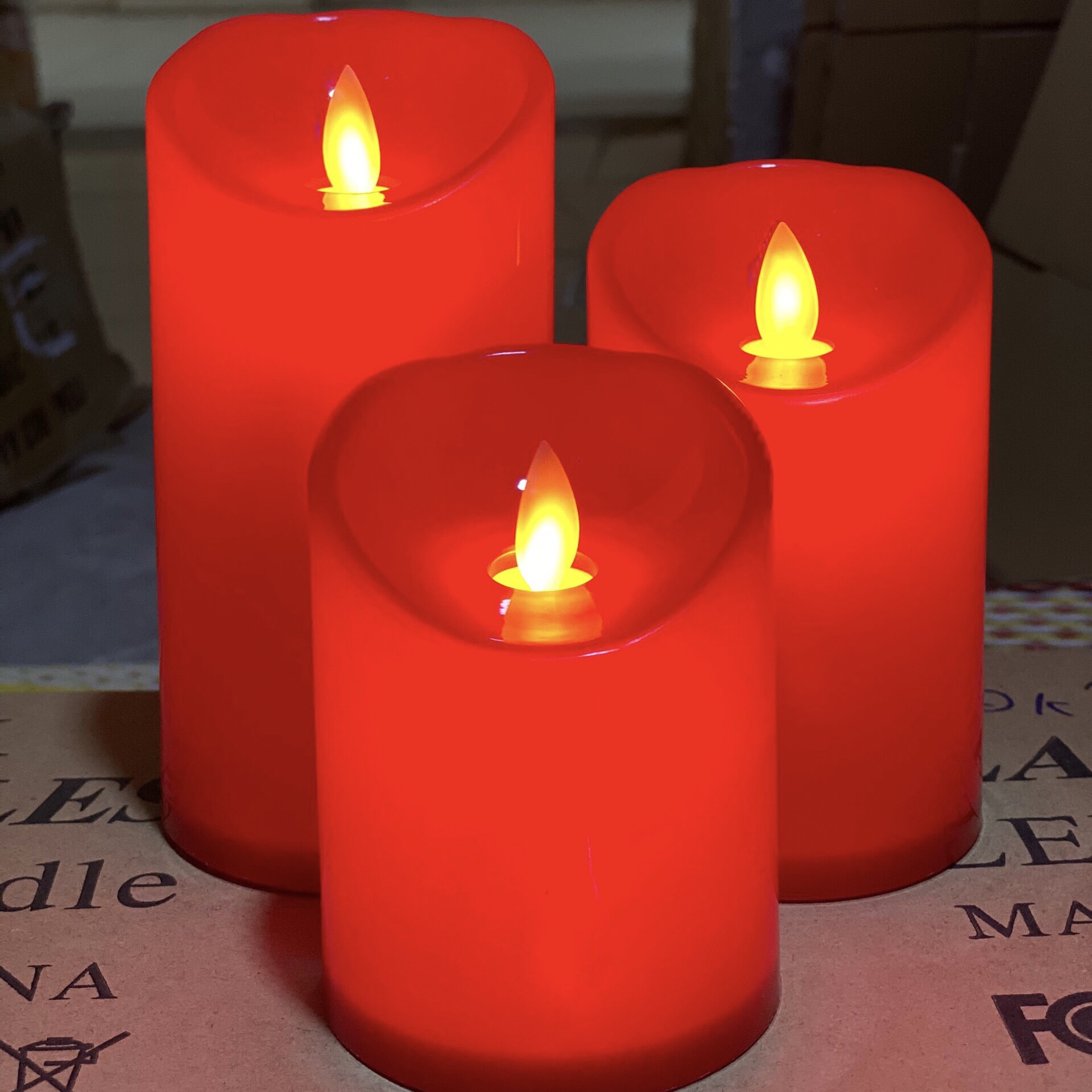 Nến điện tử đèn cầy điện tử đèn ban thờ phật vỏ nhựa màu đỏ trang trí ban thờ gia tiên, làm lễ ngoài trời