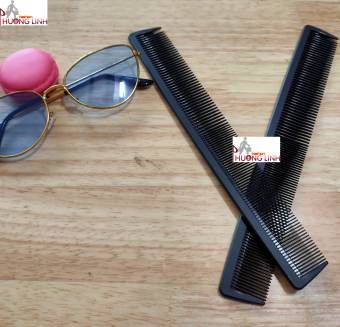 Lược cắt tóc Toni & Guy