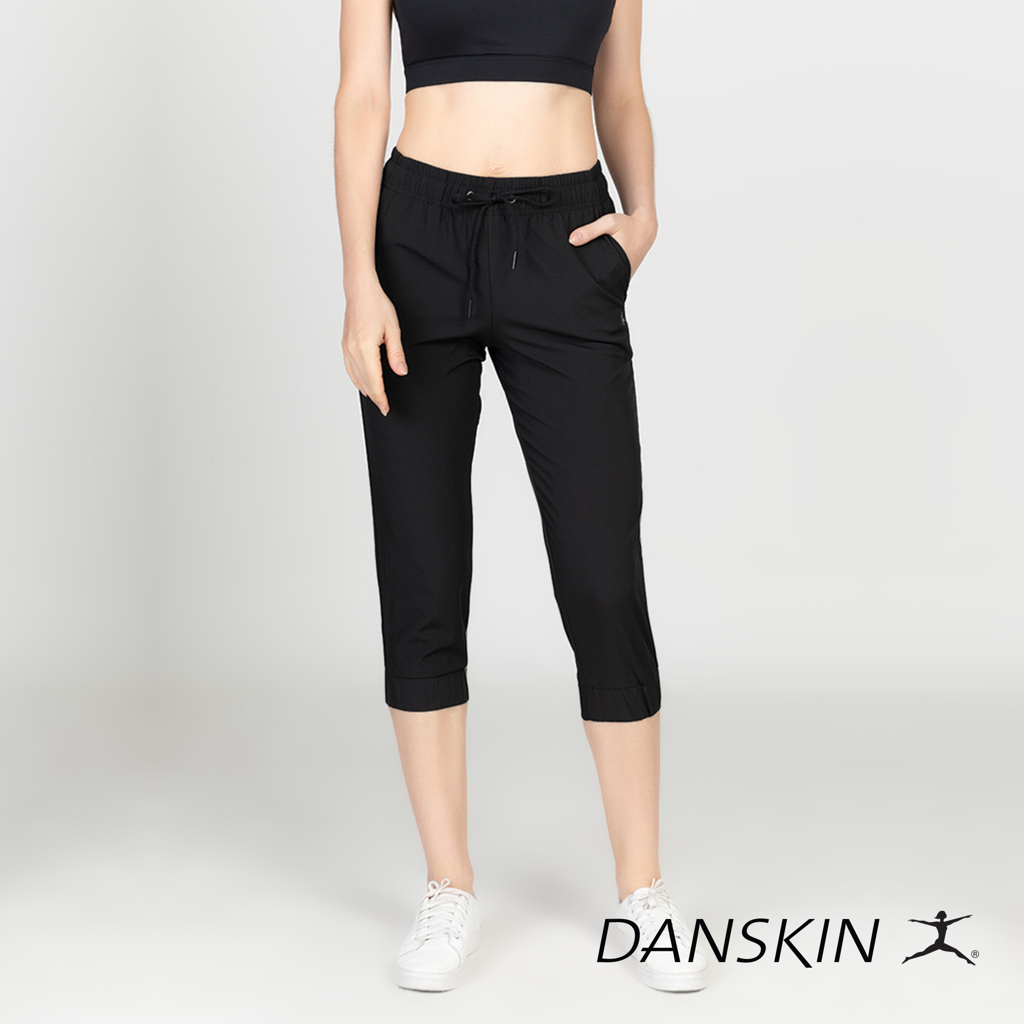 Danskin Black Body Fit Leggings w/ Hidden Back Pocket for Workout Gym  Sports Wear Athleisure Women Activewear