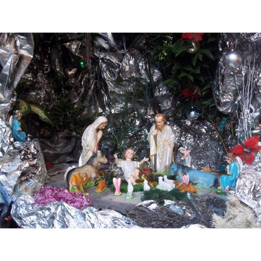 Giấy bạc làm hang đá ( tính theo m2 ) Khổ 90cm