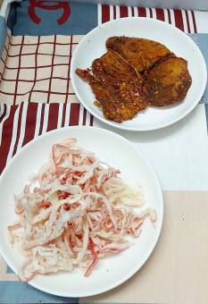 Khô mực hấp nước dừa xé sợi