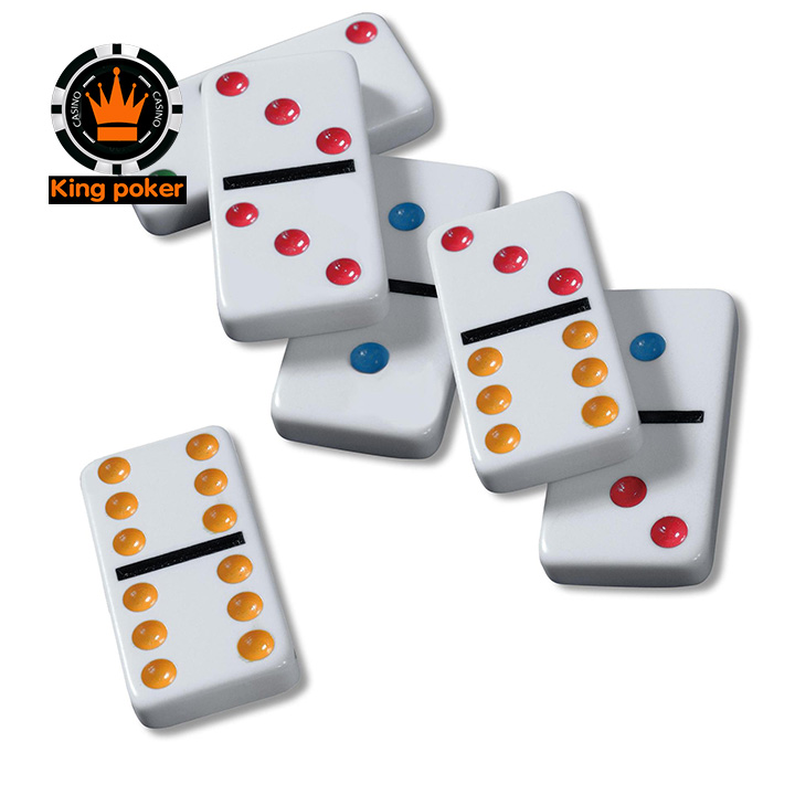 Bộ Domino trắng ngà nút 6 màu kèm hộp thiếc