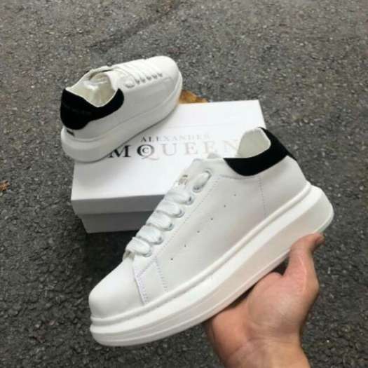✲✢⊕  Giày Alexander Mcqueen ✅phun box bill✅ Giày thể thao trắng  MCQ gót đen nam nữ hàng cao cấp