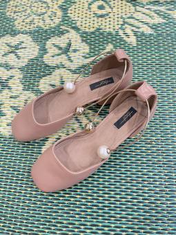 Xã Hàng thanh lý giày, túi xách