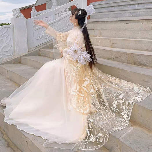 Các loại váy cưới Trung Quốc hiện đại, đẹp và nổi tiếng