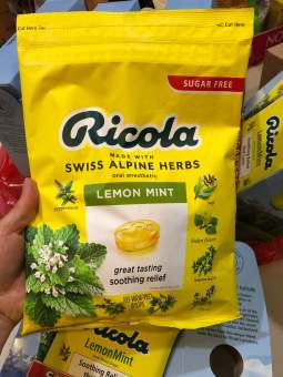 Kẹo ngậm thảo mộc không đường Ricola Sugar Free Lemon Mint Cough Drops (túi 105v)