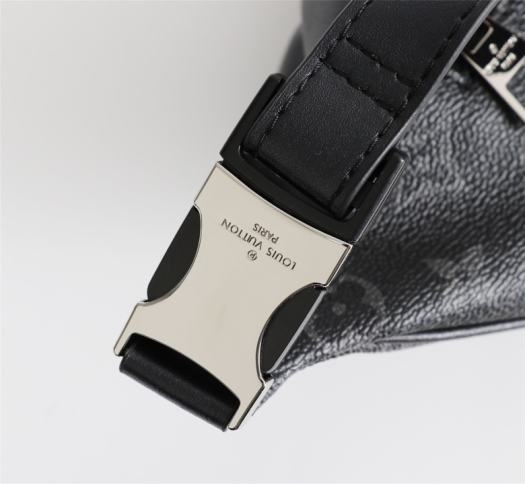 Louis Vuitton LV Woman Men Fashion Leather Satchel Crossbody Chest Bag
