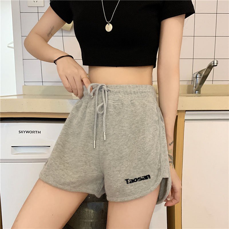 Quần đùi nữ mặc nhà chất cotton thoáng mát cạp chun - quần đùi nữ thể thao thêu chữ LAVATI