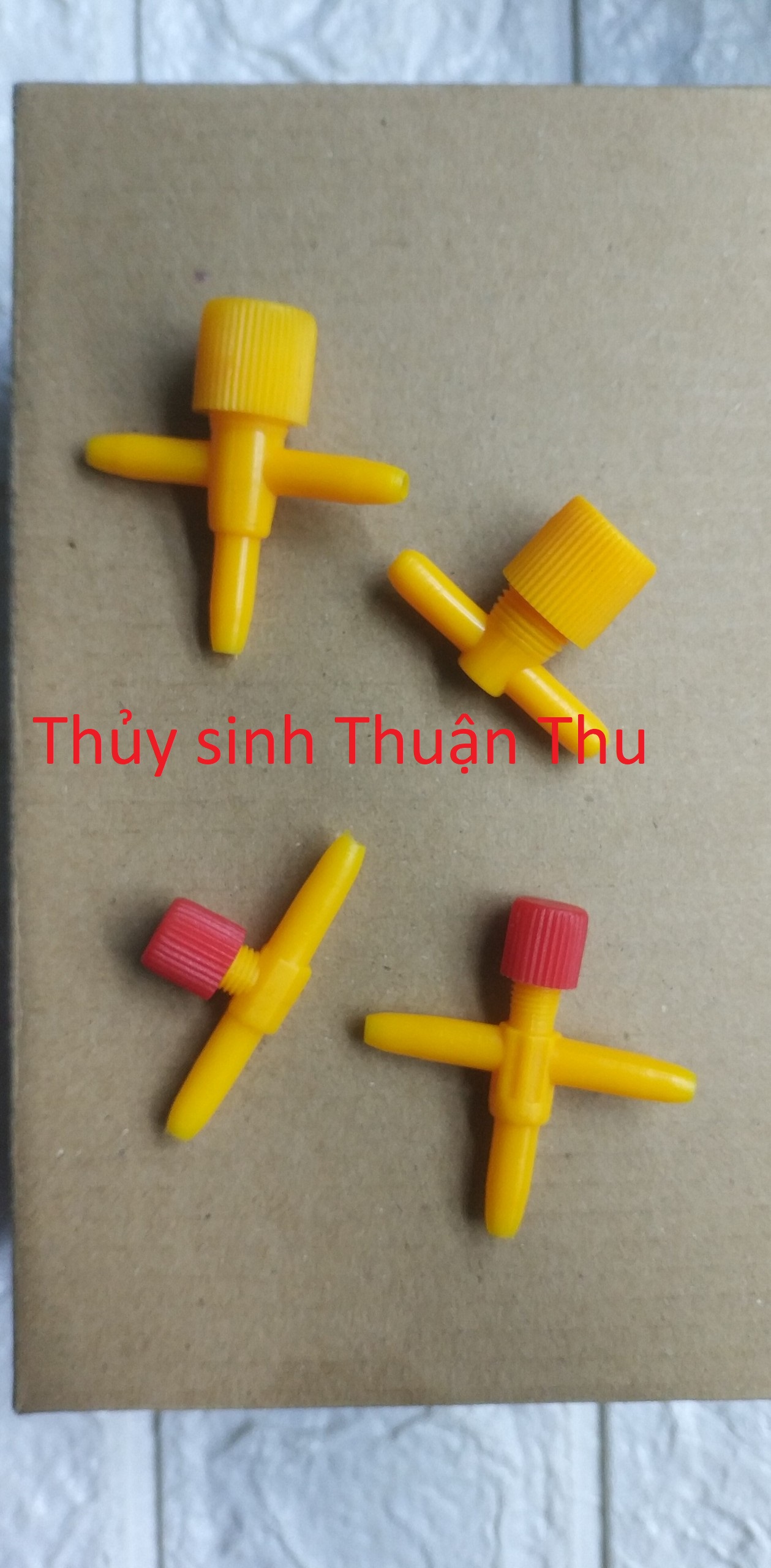 Van chia oxy có nút điều chỉnh chia 2, chia 3 van nối dây Oxy