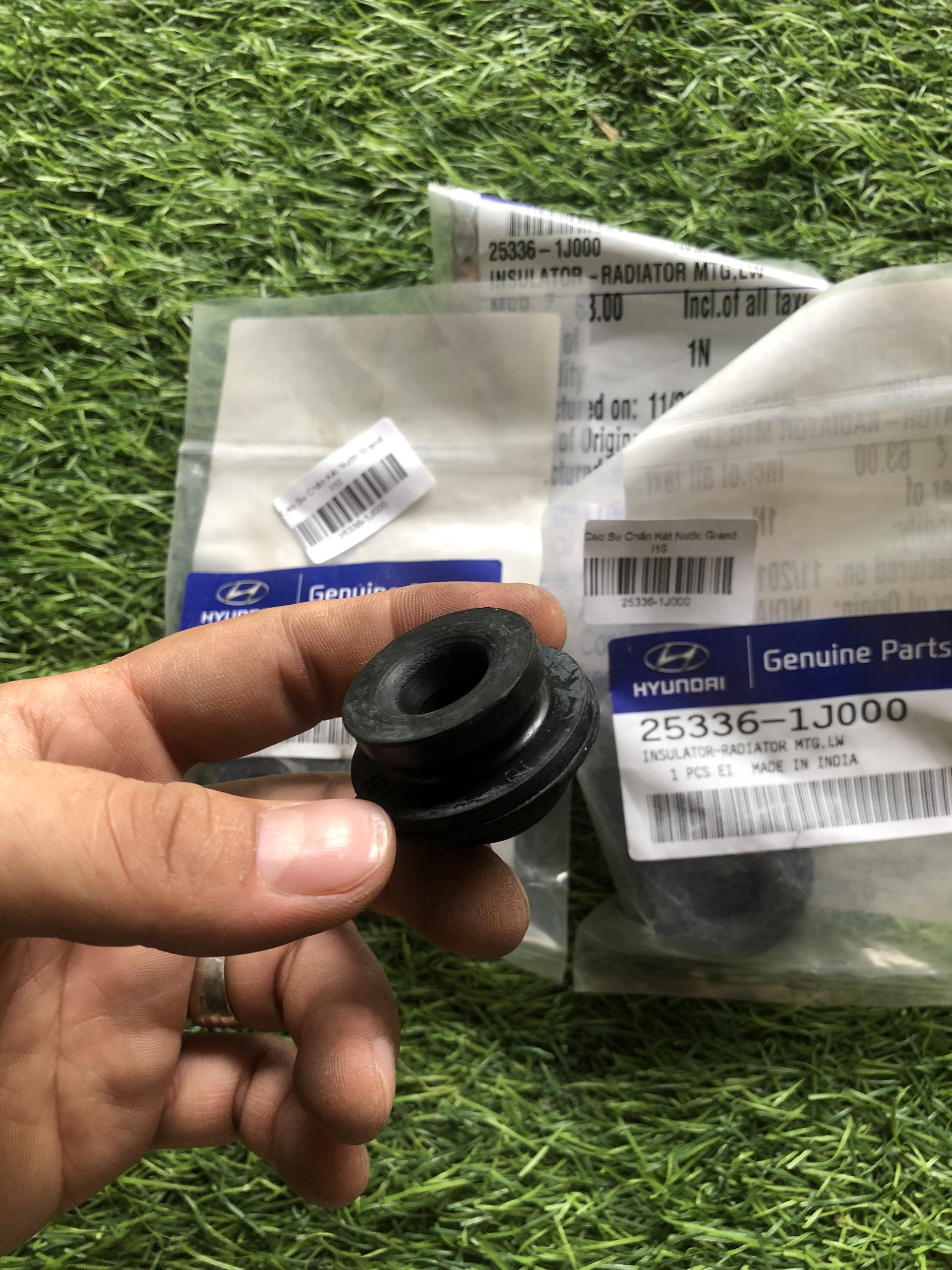 CAO SU CHÂN KÉT NƯỚC HYUNDAI GRAND I10