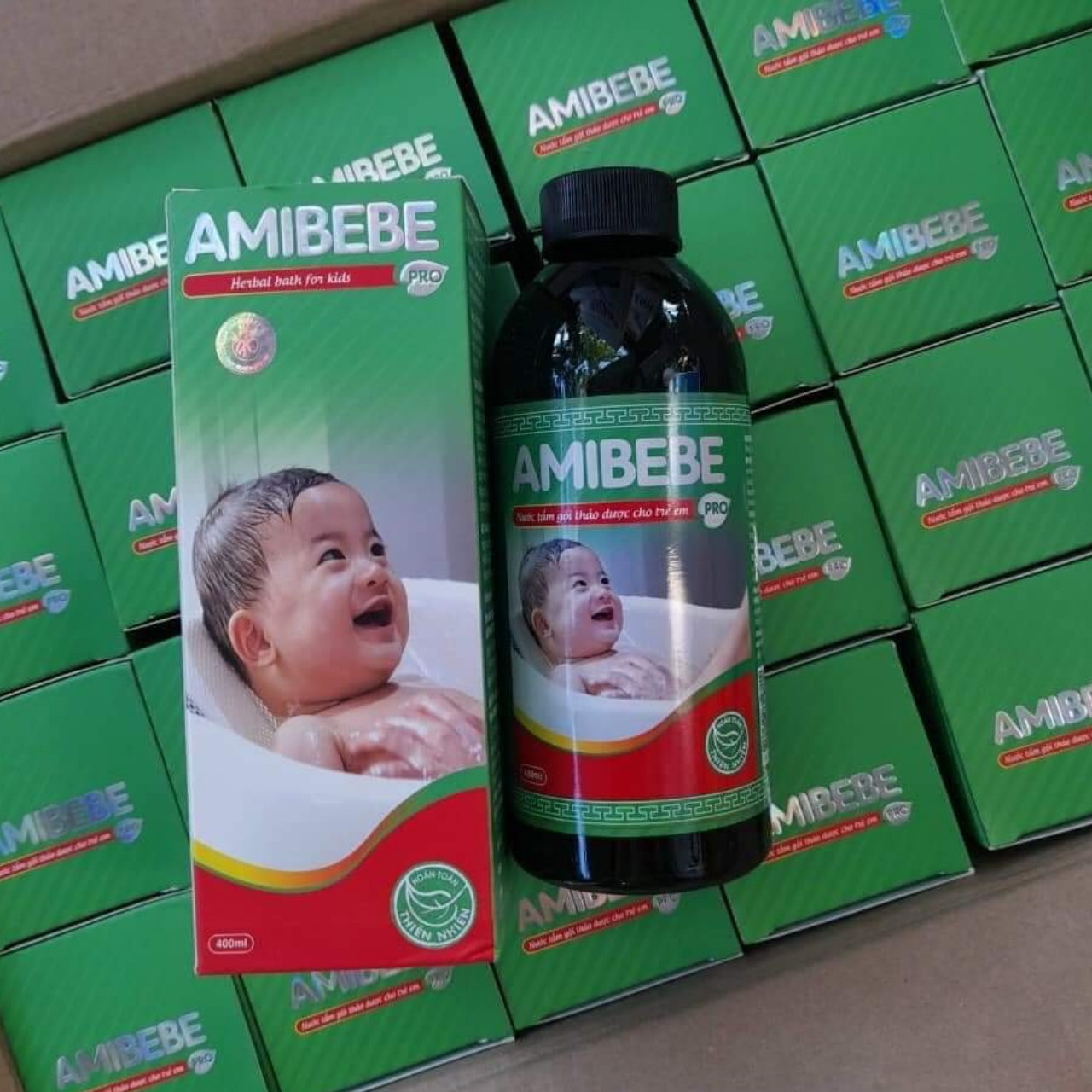 Tắm bé thảo dược Amibebe 400ml
