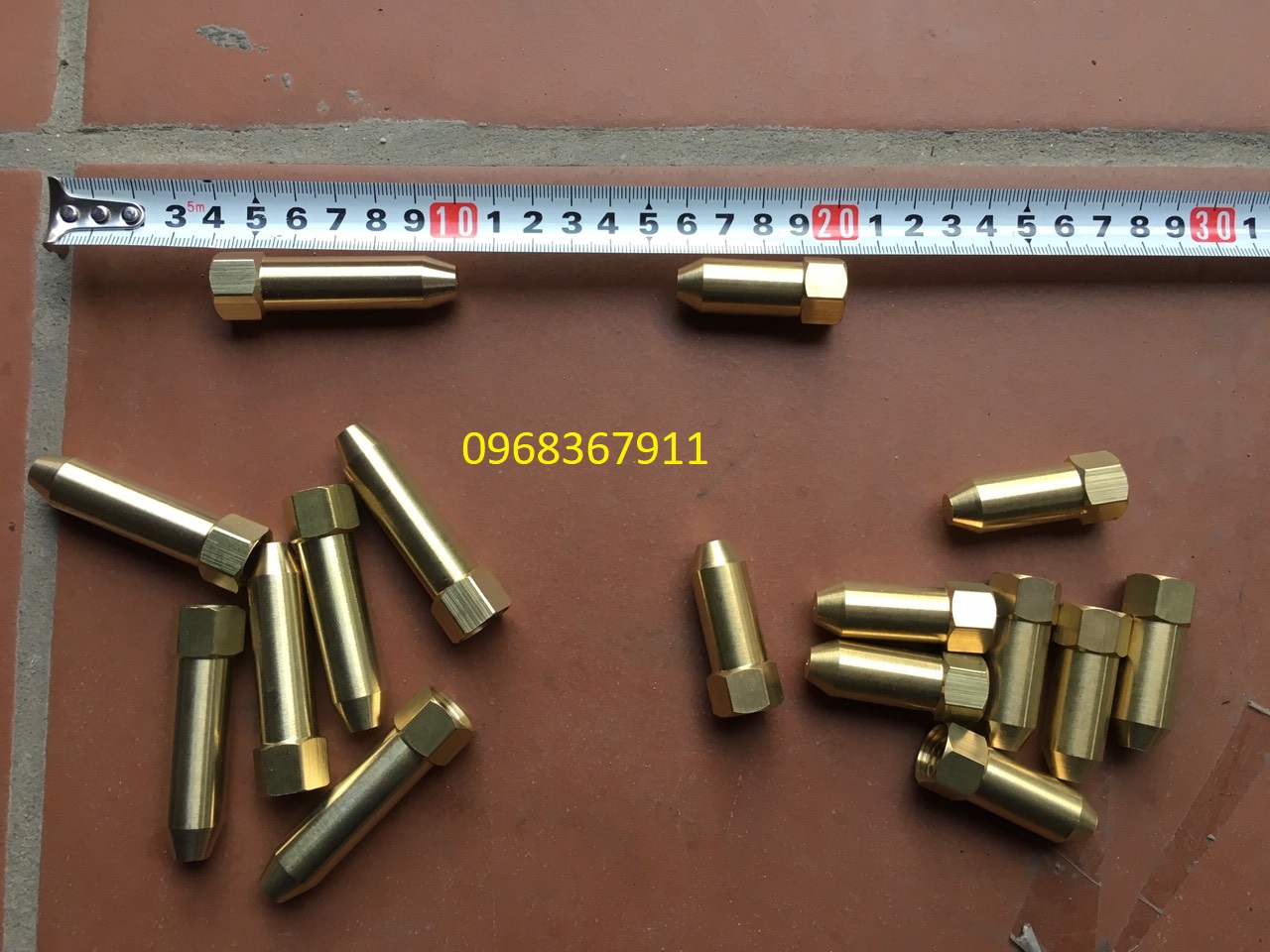 Béc rửa xe đồng thau