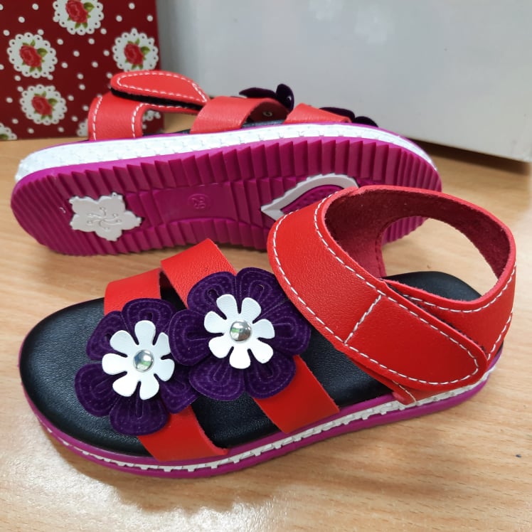 ✨READY STOCK✨ Kasut Kiri Kanan Girl Sandals Kids Baby Fashion Sandal Non-Slip Casual Pu Beach Sandal Design E