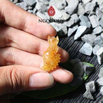 Hồ Ly 9 đuôi đá thạch anh tóc vàng