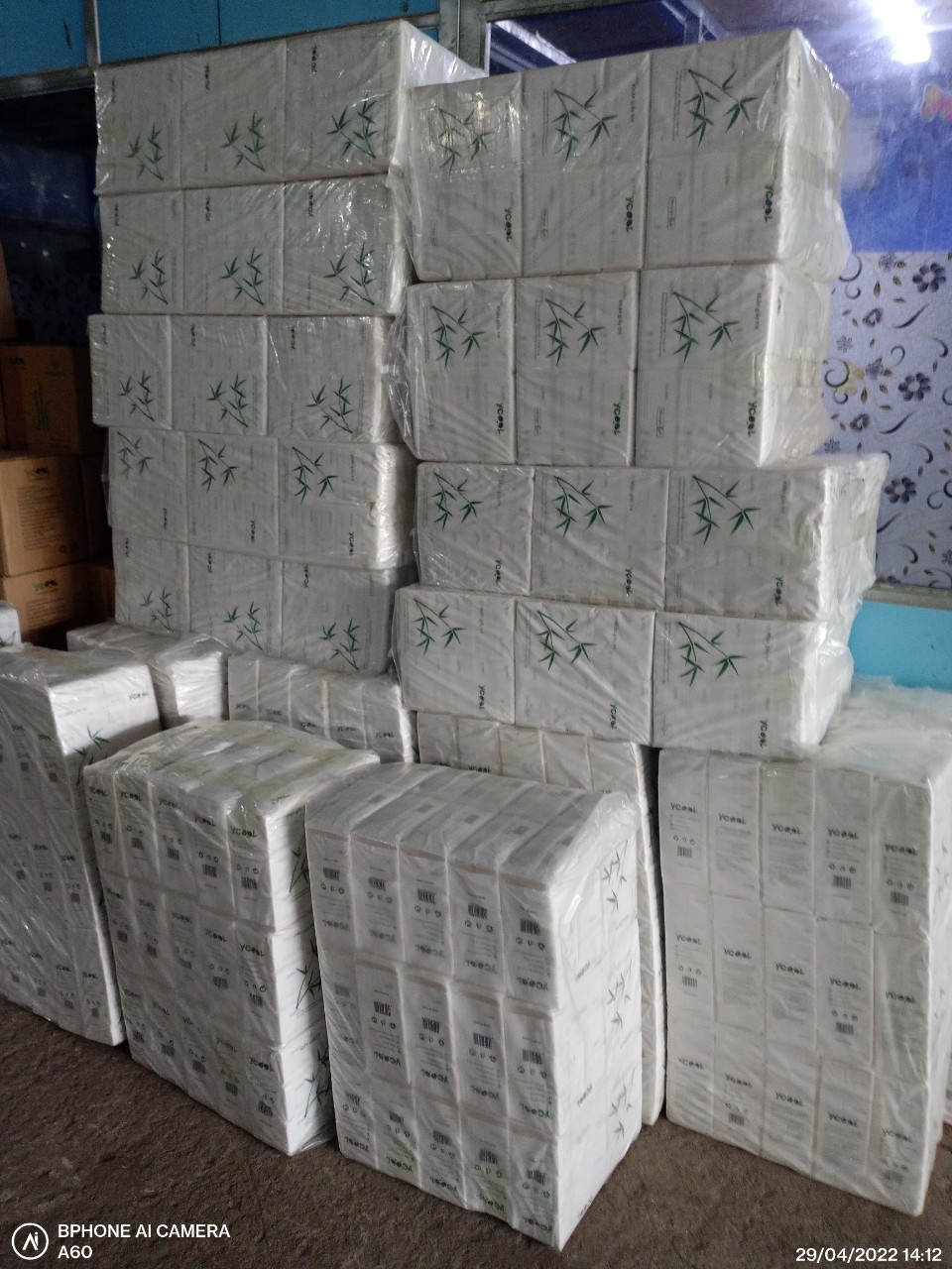 YCOOL01 Giấy ăn gấu trúc Ycool-khăn giấy rút 30 bịch/10 gói (Nguyên kiện 300 gói loại 300 tờ, 11kg )