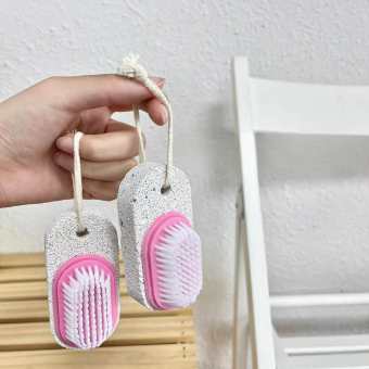 Đá chà gót chân (bọt biển) tẩy da chết kèm bàn chải