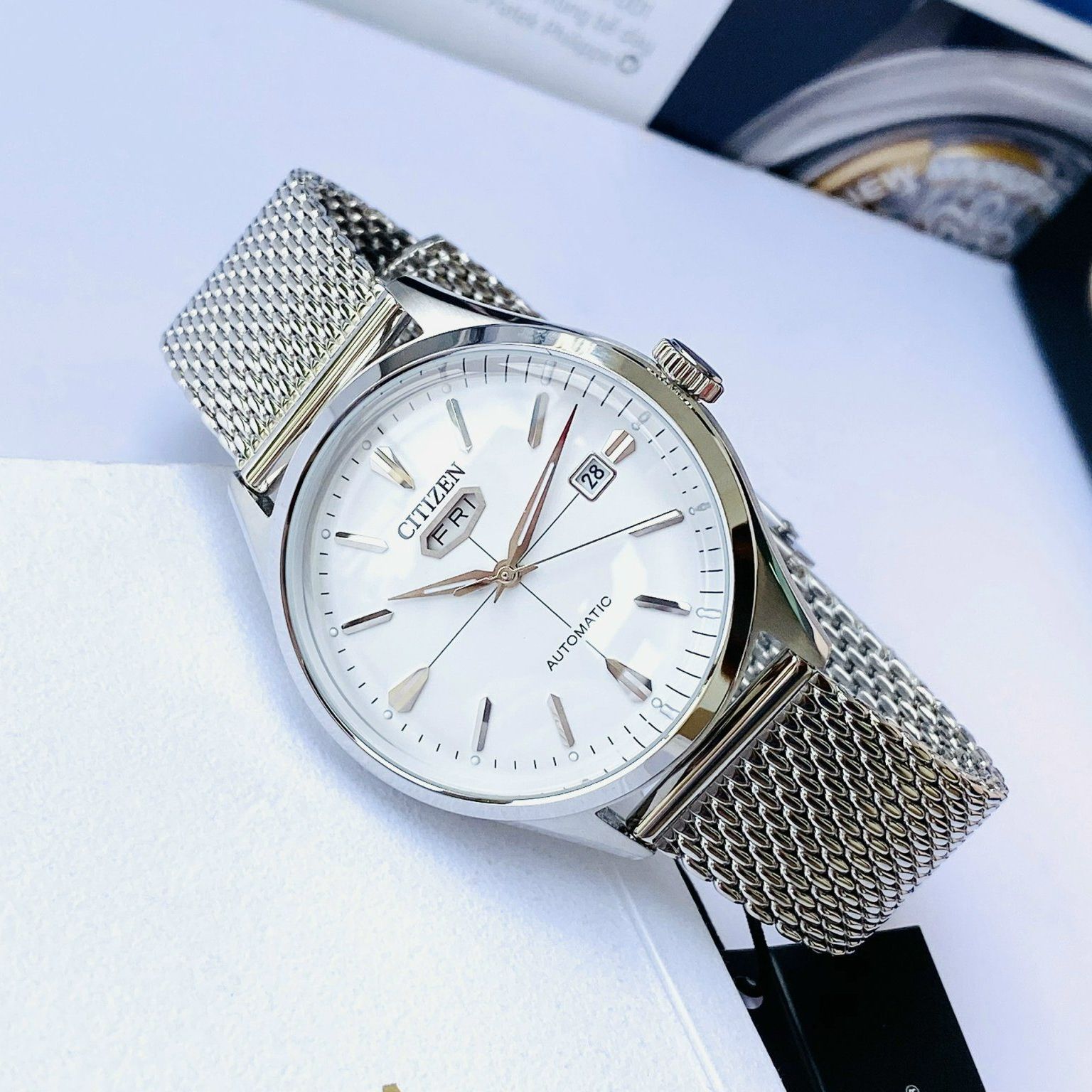 Đồng hồ Nam Citizen C7 cơ tự động, dây thép không gỉ, kính cứng chống va đập, size 40mm NH8390-89A