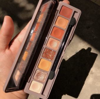 Phấn mắt 8 ô lameila tông màu hot