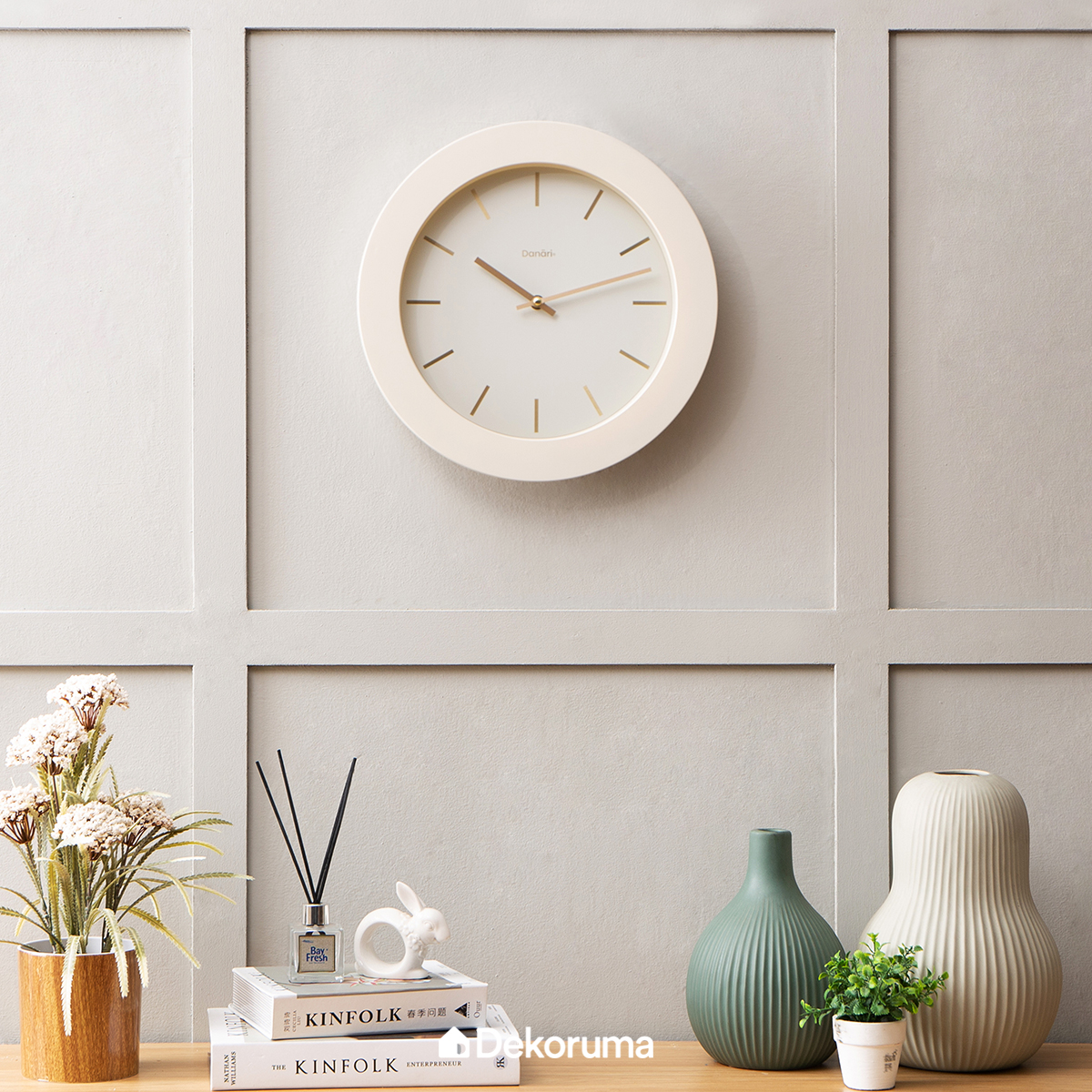Dekoruma Nola Jam Dinding Minimalis Diameter 33cm - Cream
