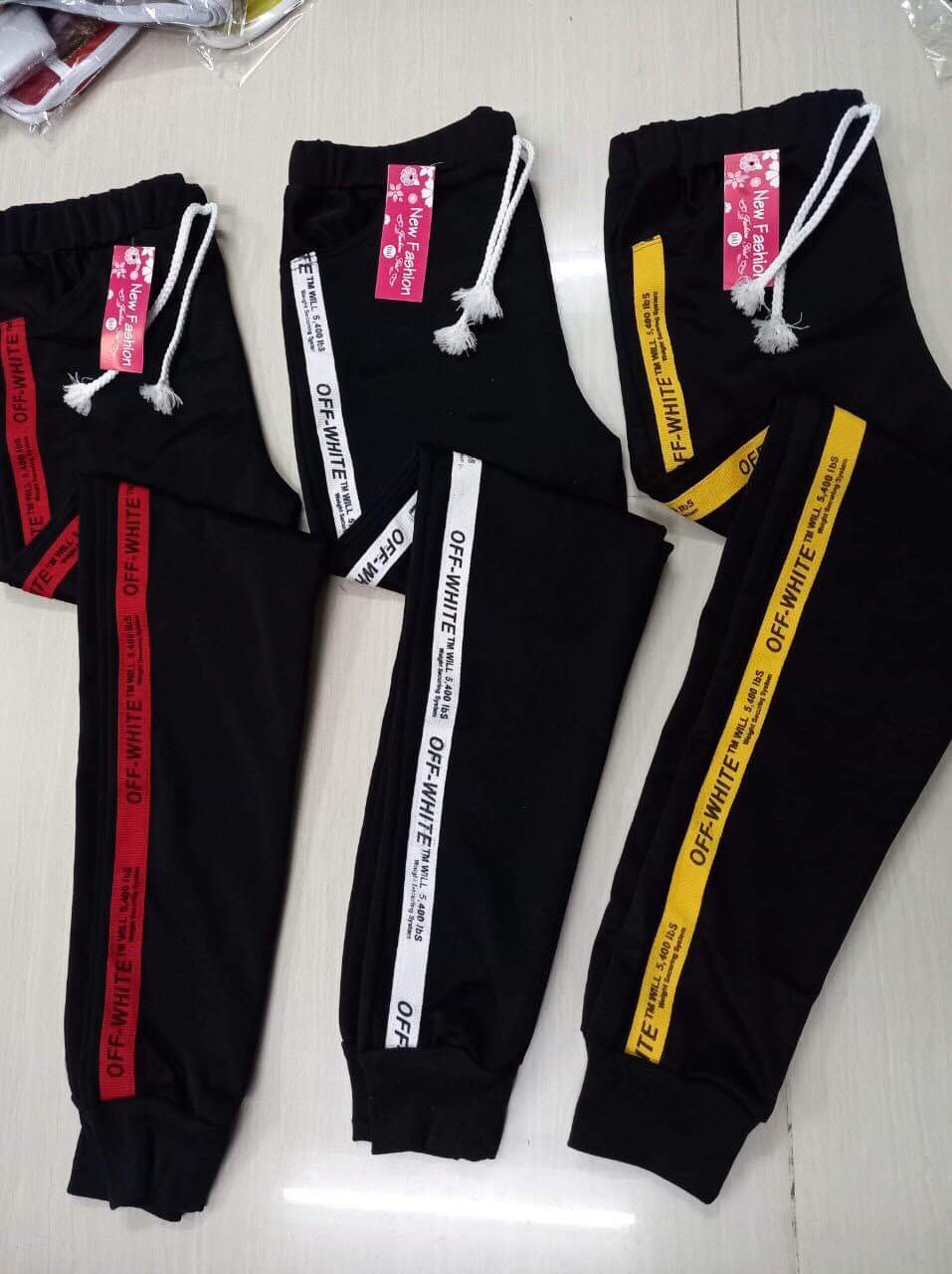 Combo 3 cái 100k, Quần Jogger Nam Nữ Form Jogger Xuông Rộng 1 Sọc, Thiết Kế 2 Dáng Có Thể Để Ống Xuông Hoặc Rút Dây Bo