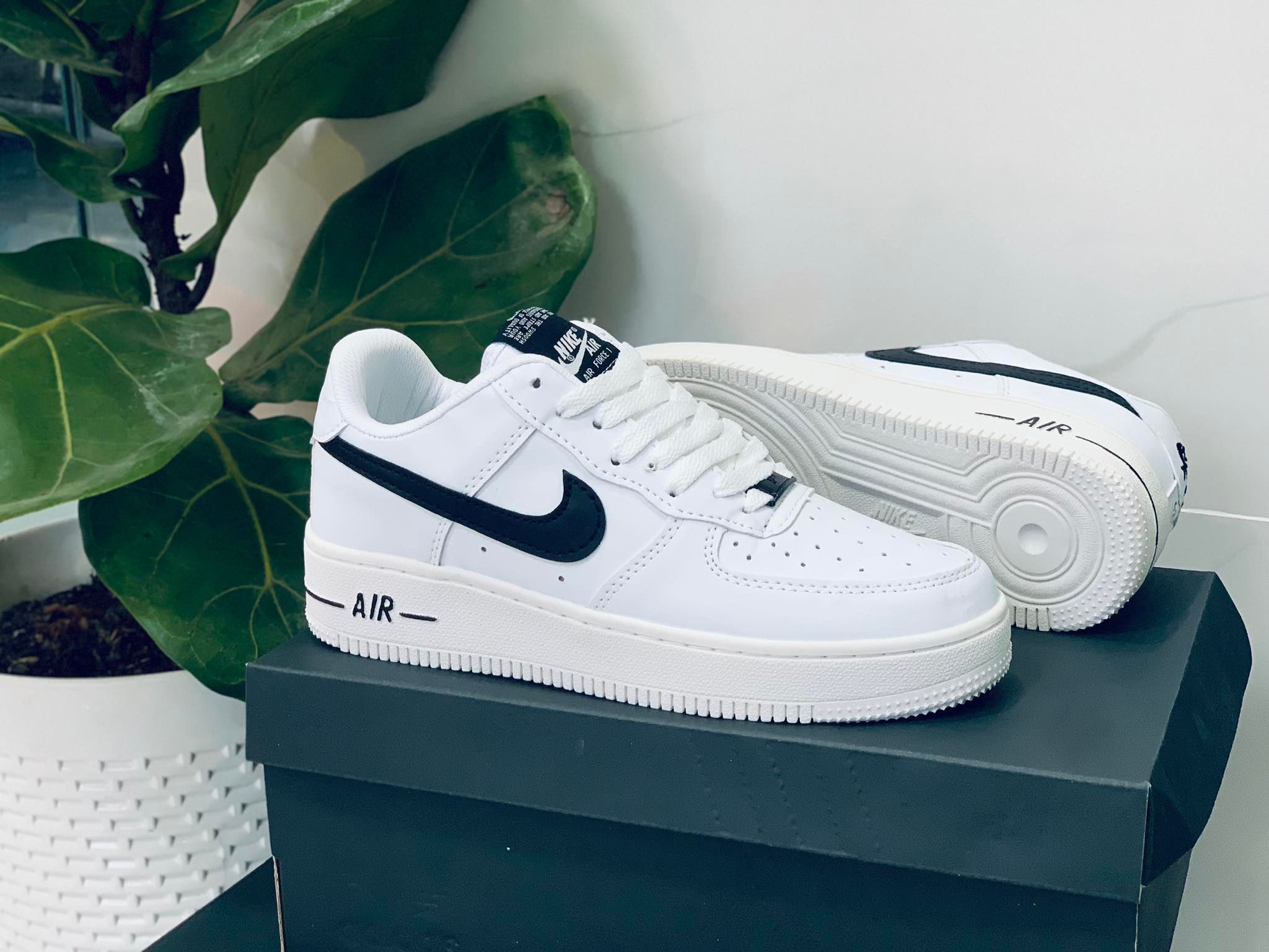 Giày sneaker nam nữ LV8 AF1custom trắng đen air force da đẹp kèm hộp
