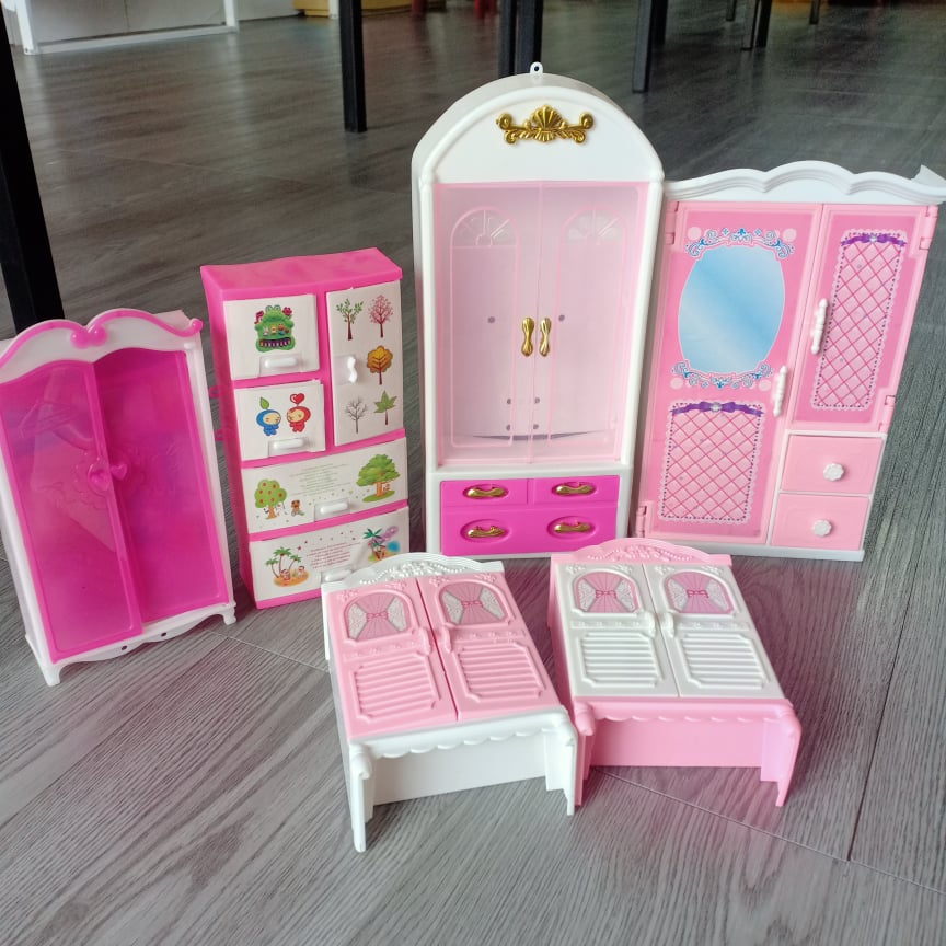 Tủ nhựa loại nhỏ và vừa cho búp bê 1/6,1/8