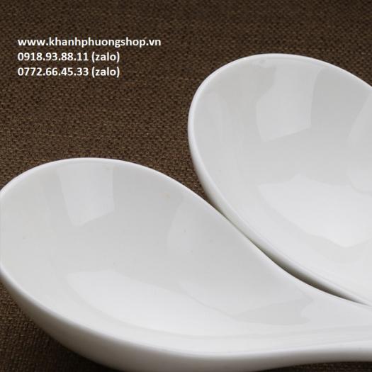 vá múc canh bằng sứ - vá múc canh sứ