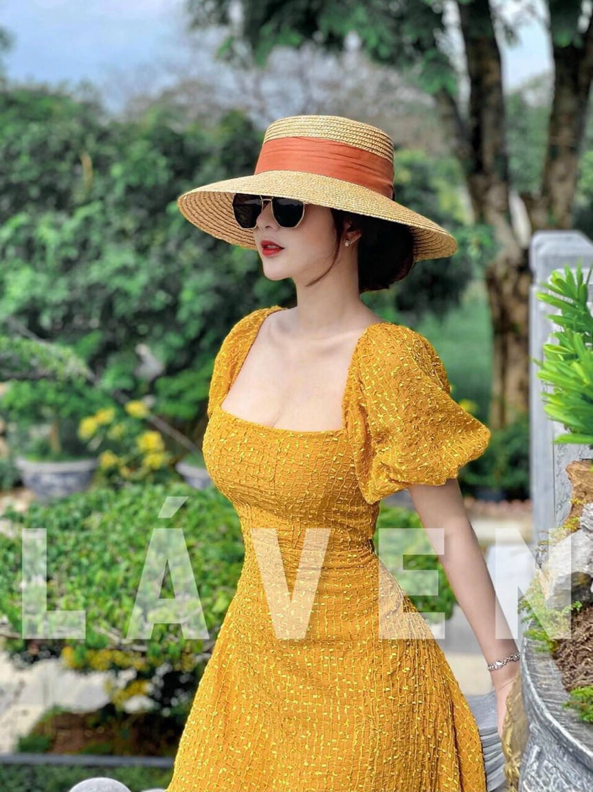Đầm maxi có mút ngực sang trọng