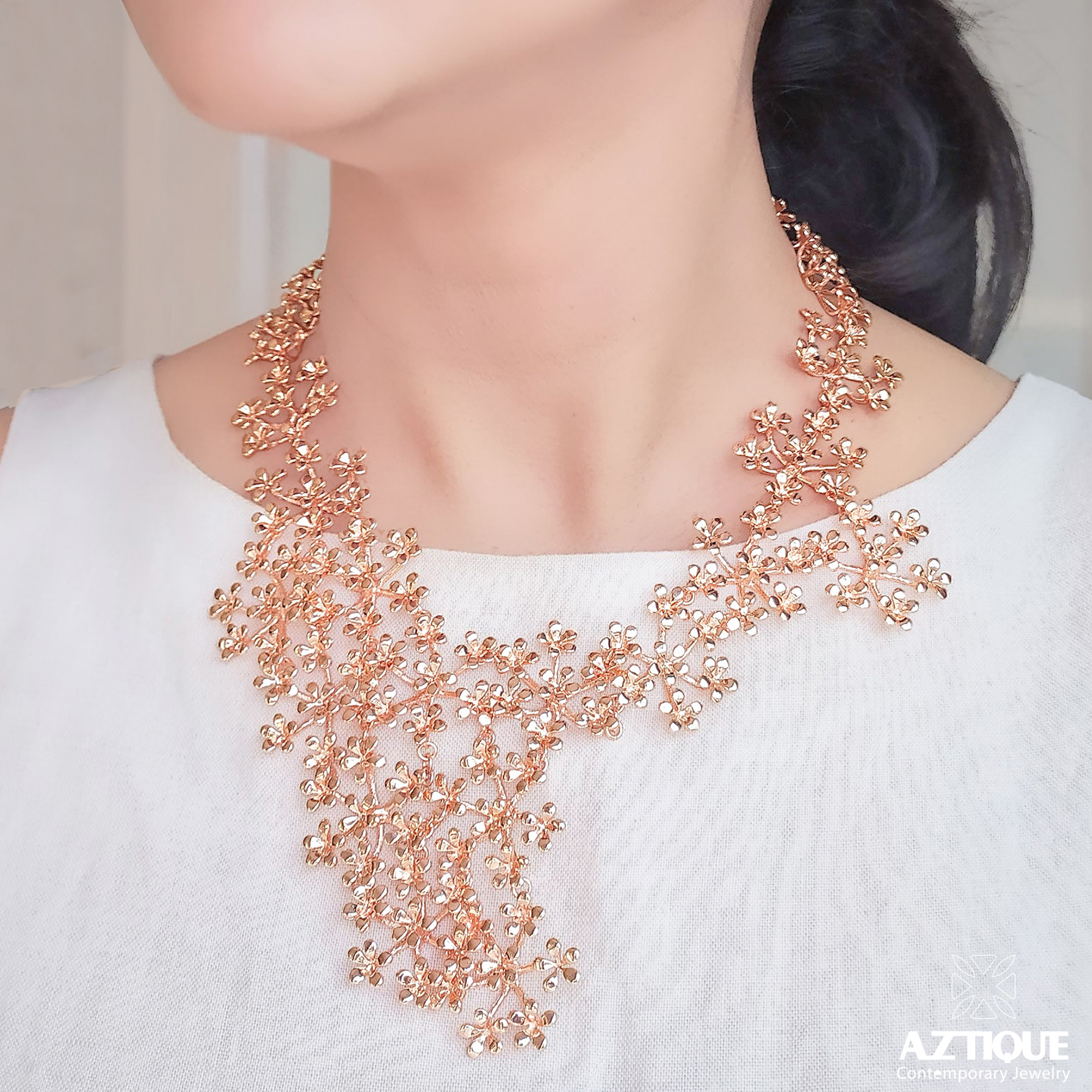 Aztique necklace flower necklace Flower Necklace Pendant Jewelry Gift BS ราคา 7,750 บาท*ส่งฟรี