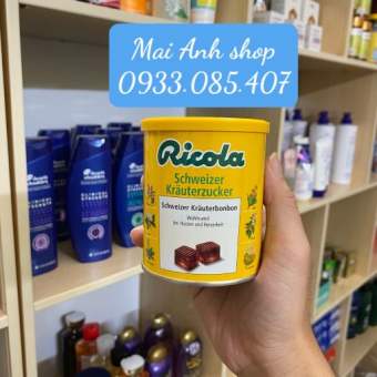 Kẹo ngậm ho thảo mộc Ricola Đức 250g phù hợp cho người ho khan, đau họng