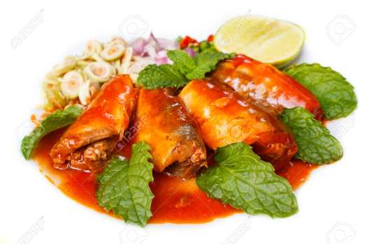 Cá Mòi Sốt Cà RUNGAROON Đóng Hộp Thái Lan