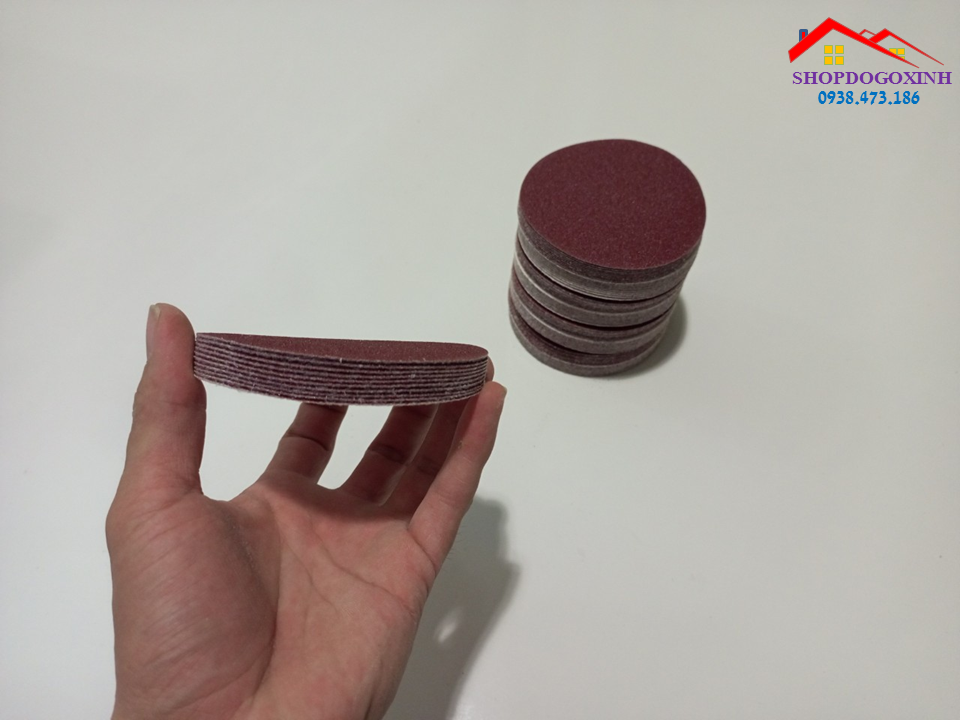 10 Miếng giấy nhám tròn 10cm đế lông dán tự dính.